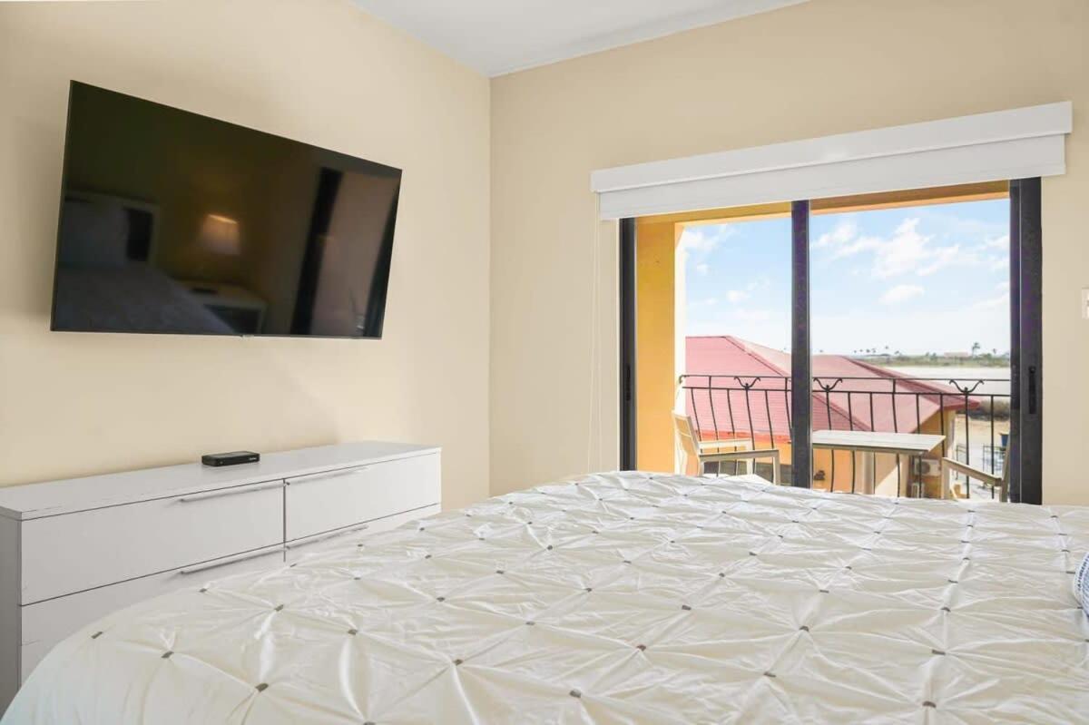 Wonder Apartment In Gold Coast With Private Pool Palm Beach Exterior photo