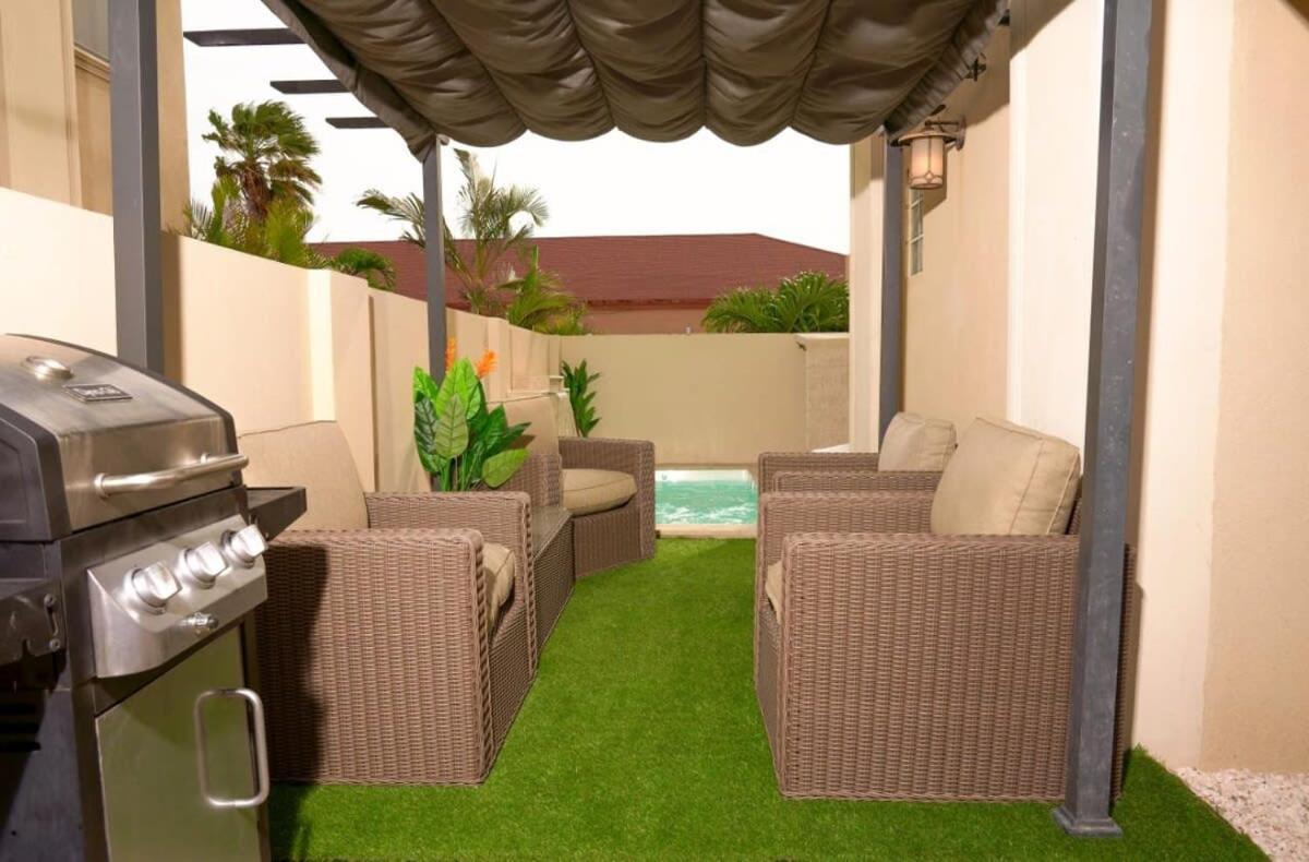 Wonder Apartment In Gold Coast With Private Pool Palm Beach Exterior photo