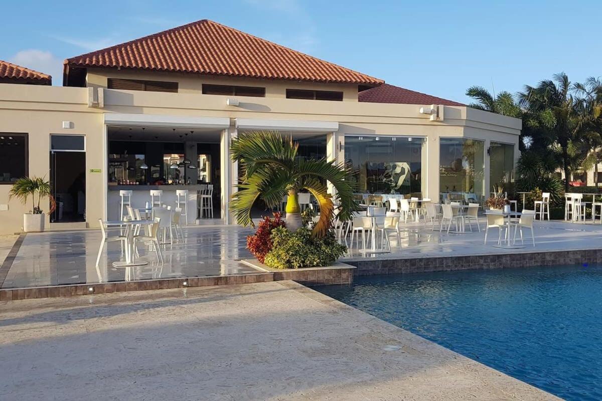 Wonder Apartment In Gold Coast With Private Pool Palm Beach Exterior photo